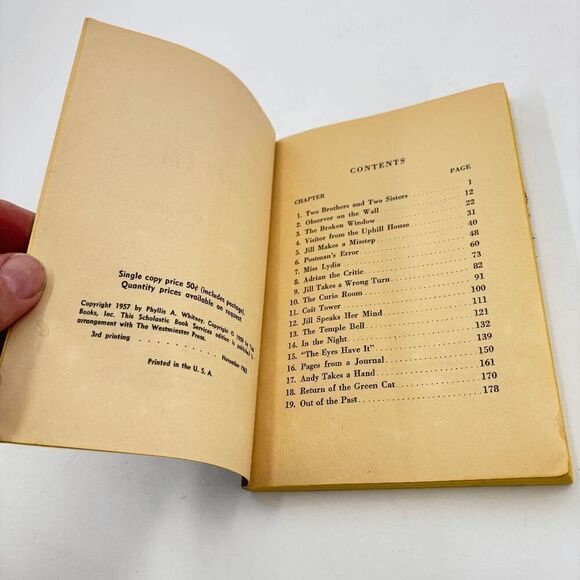 Mystery of the Green Cat by Phyllis A. Whitney 1962 Paperback Illustrated Book - Picture 4 of 5